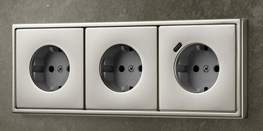 SCHUKO® Steckdosen mit USB bei Norbert Schenk in Oppenheim